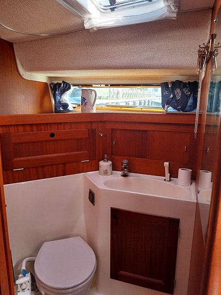 Storebro Royal Cruiser 340 Adriatic -91 | 2x Volvo Penta TAMD61 4 of 6