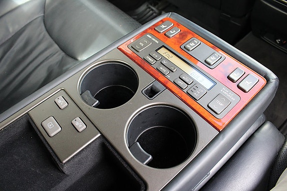 Lexus LS430 6 of 30