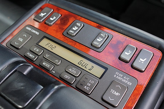 Lexus LS430 23 of 30