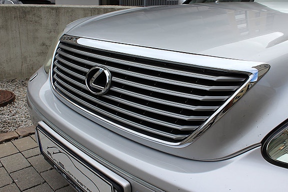 Lexus LS430 8 of 30