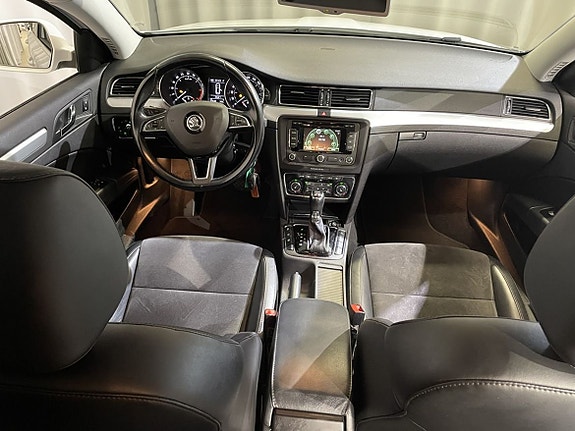 Skoda Superb 15 of 19