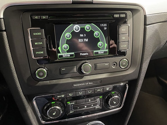 Skoda Superb 17 of 19