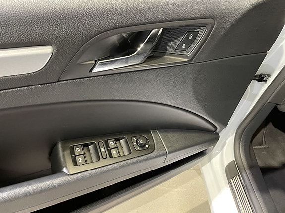 Skoda Superb 19 of 19