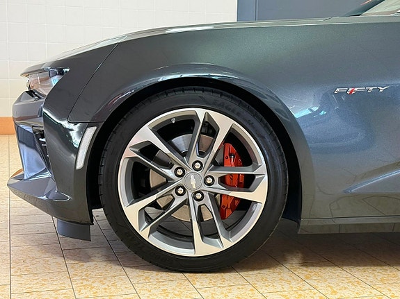 Chevrolet Camaro 14 of 27