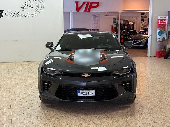 Chevrolet Camaro 10 of 27
