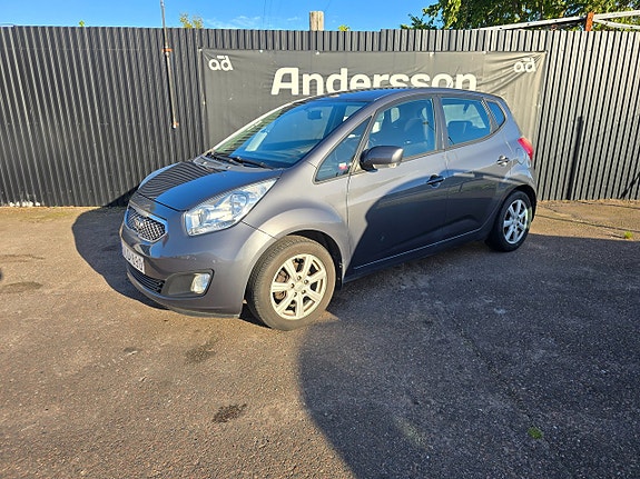 Kia Venga 2 of 11