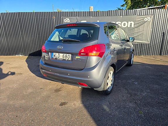 Kia Venga 3 of 11