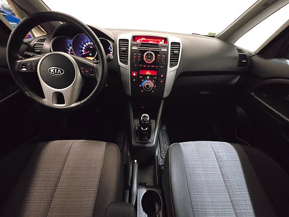 Kia Venga 5 of 11