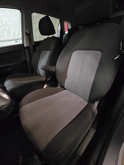 Kia Venga 8 of 11
