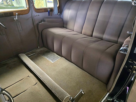 Cadillac Serie 75 10 of 17