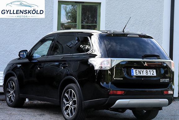Mitsubishi Outlander 2 of 14