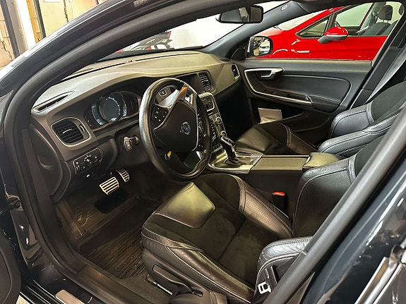 Volvo S60 8 of 8