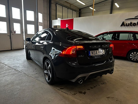 Volvo S60 6 of 8