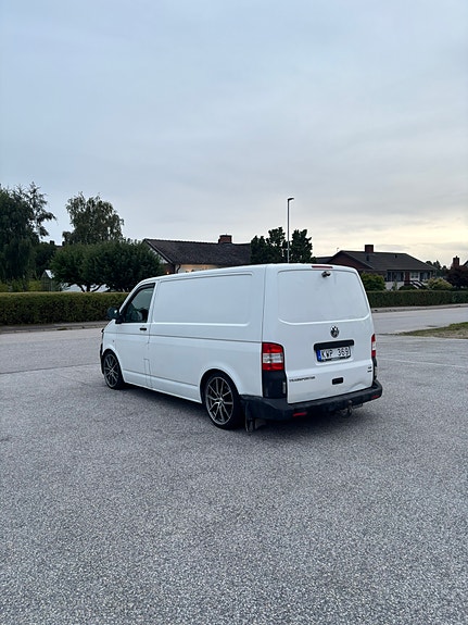 Volkswagen Transporter 3 of 7