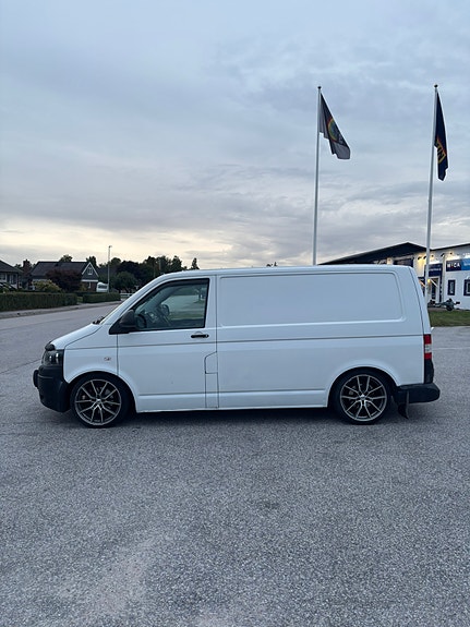 Volkswagen Transporter 4 of 7