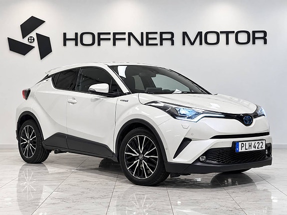 Toyota C-HR 3 of 19