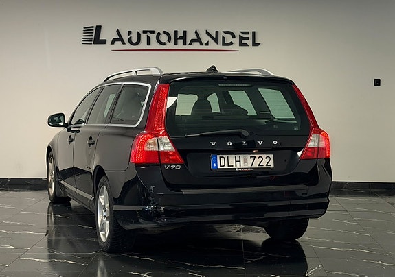 Volvo V70 4 of 18