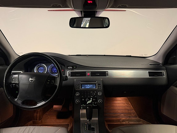 Volvo V70 18 of 18