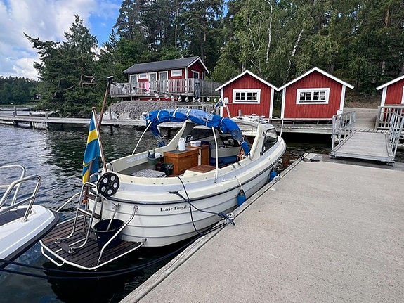 Extremt fin snipa med teak i hela båten. Miljösanerad och epoximålad 8 of 8