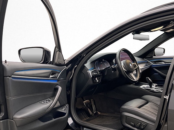 BMW 530e 8 of 30
