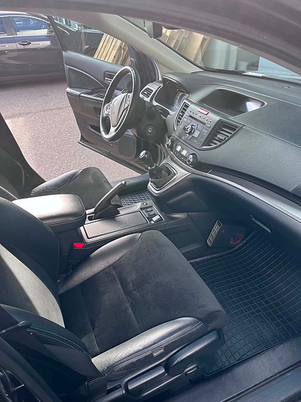 Honda CR-V 4 of 10