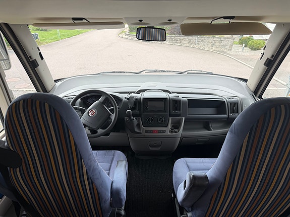 Hymer B614CL 6 of 12