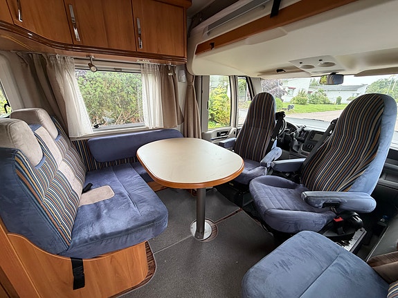 Hymer B614CL 7 of 12