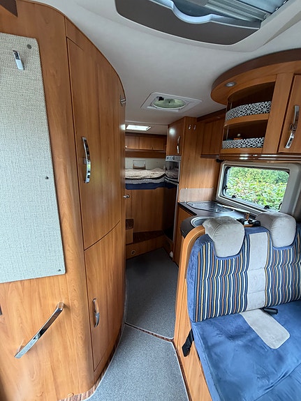 Hymer B614CL 9 of 12