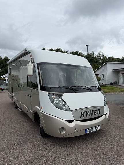 Hymer B614CL 2 of 12