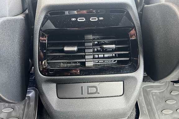 Volkswagen ID.4 23 of 27
