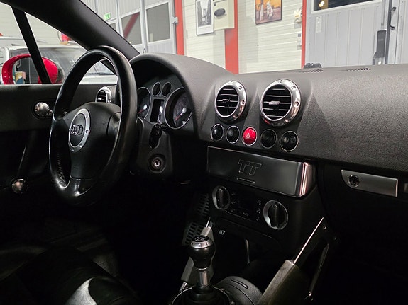 Audi TT 13 of 16