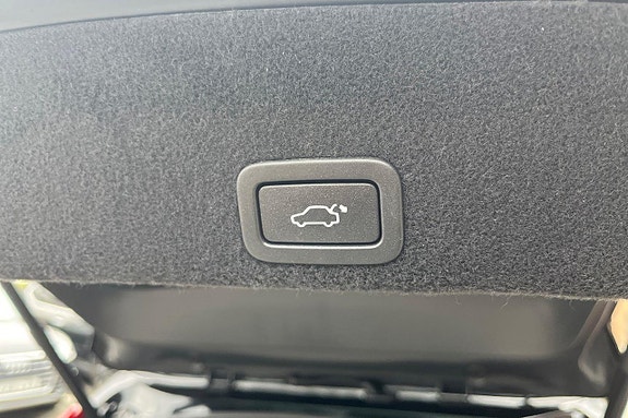 Volvo XC60 26 of 30