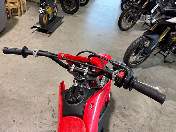 Honda CRF125F 12 of 12