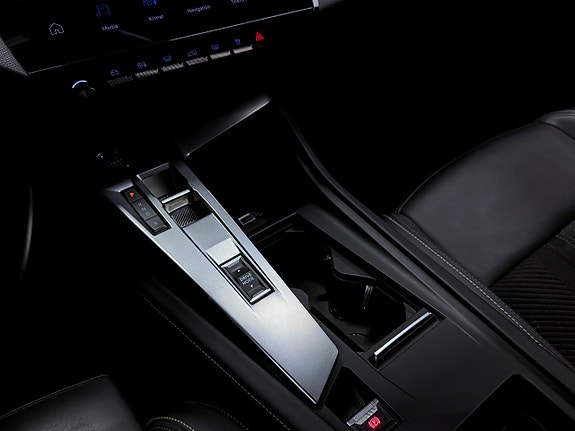 Peugeot 308 8 of 21