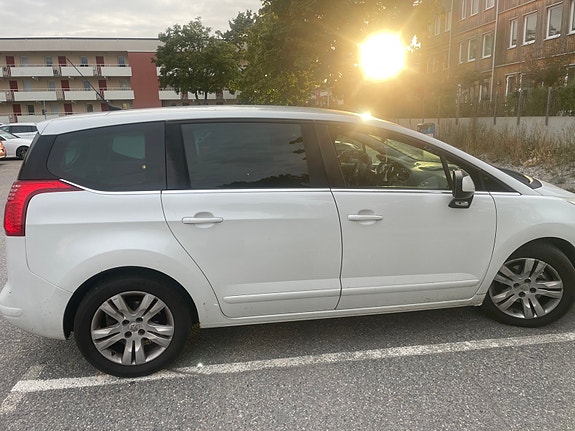 Peugeot 5008 7 of 7