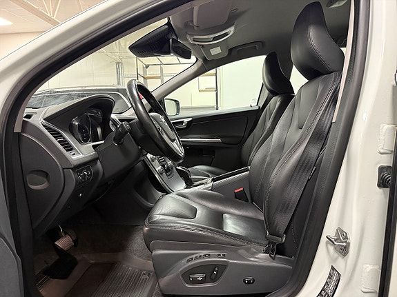 Volvo XC60 5 of 26