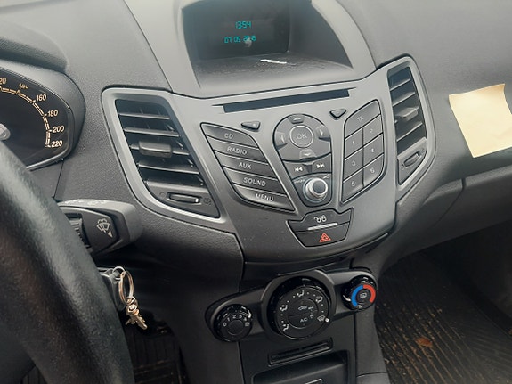 Ford Fiesta 5 of 5
