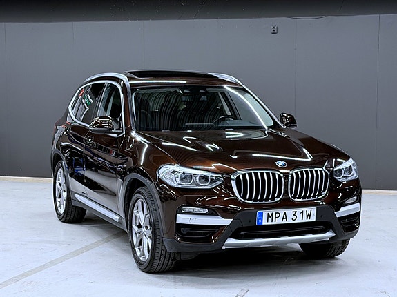 BMW X3 9 of 21