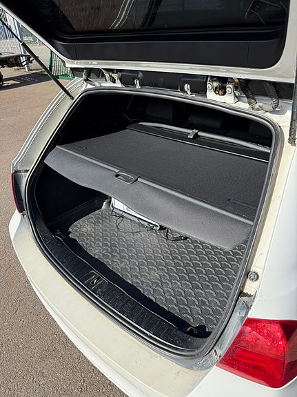BMW 320d 18 of 23