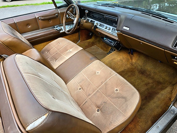 Cadillac Deville 16 of 19