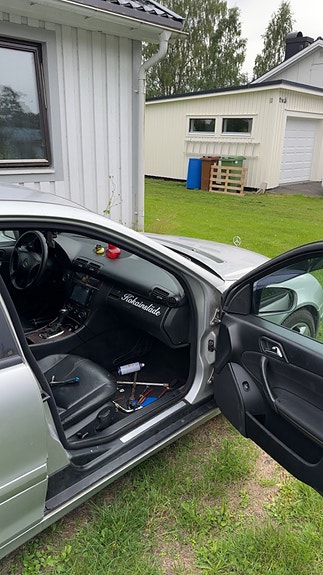 Mercedes-Benz C220 7 of 7