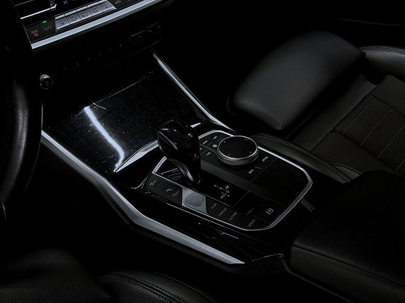 BMW 320d 16 of 21