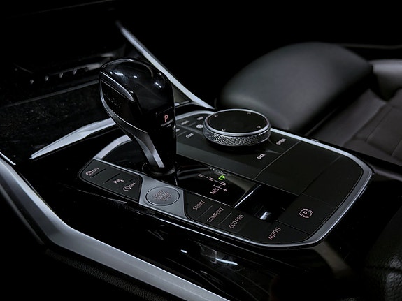 BMW 320d 8 of 21