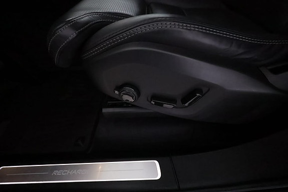 Volvo XC90 25 of 30