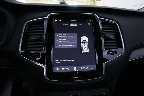 Volvo XC90 20 of 30