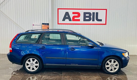 Volvo V50 3 of 22
