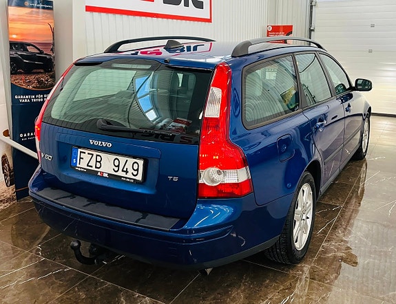 Volvo V50 6 of 22