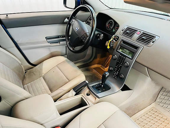 Volvo V50 13 of 22