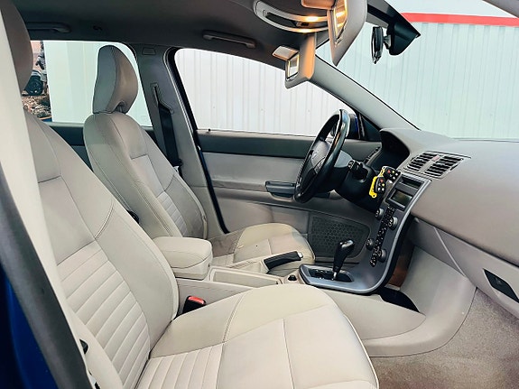 Volvo V50 11 of 22