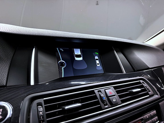 BMW 520d 15 of 15